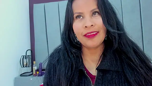 Anthonelaa   online show from 03-03-25, 05:50