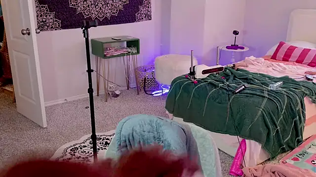 Snapshot of MissyRoulette chatting on 01-05-25, 06:13 MissyRoulette online show from 01-05-25, 06:13