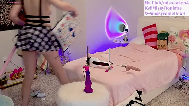 Snapshot of MissyRoulette chatting on 01-15-25, 09:30 MissyRoulette online show from 01-15-25, 09:30