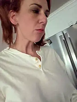 Snapshot of MissyRoulette chatting on 09-15-25, 11:38 MissyRoulette online show from 09-15-25, 11:38