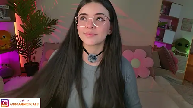 Snapshot of cammiefoalss chatting on 09-11-25, 07:03 cammiefoalss online show from 09-11-25, 07:03