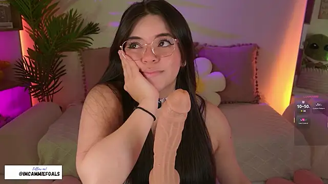 Snapshot of cammiefoalss chatting on 10-13-25, 03:45 cammiefoalss online show from 10-13-25, 03:45