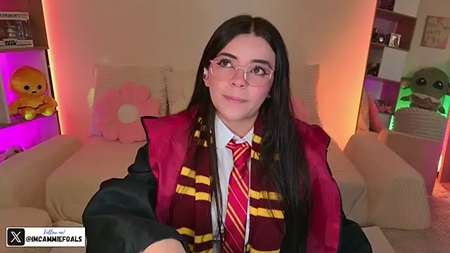 Snapshot of cammiefoalss chatting on 10-31-25, 02:18 cammiefoalss online show from 10-31-25, 02:18