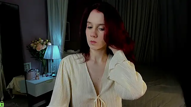 Snapshot of Dearly_Emily chatting on 05-25-26, 05:19 Dearly Emily online show from 05-25-26, 05:19