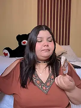  Shara Handal  online show from 02-05-25, 10:22