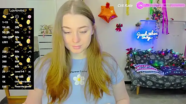 Snapshot of Demure_Smile chatting on 12-22-24, 08:27 Demure Smile online show from 12-22-24, 08:27