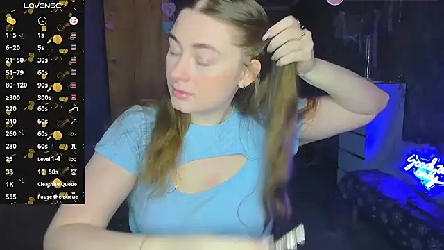 Snapshot of Demure_Smile chatting on 03-02-25, 05:54 Demure Smile online show from 03-02-25, 05:54