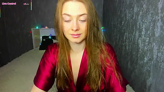 Snapshot of Demure_Smile chatting on 09-28-25, 05:57 Demure Smile online show from 09-28-25, 05:57