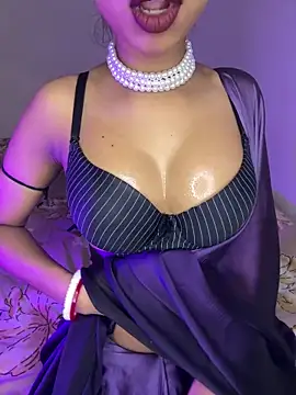 Snapshot of Hot-sexy222 chatting on 01-29-25, 03:12 Hot-sexy222 online show from 01-29-25, 03:12