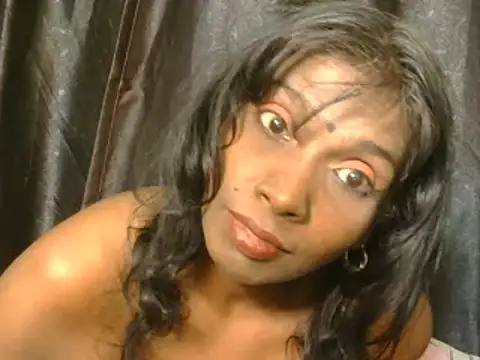 Snapshot of Fuckable_Nasty_MILF chatting on 10-13-25, 07:14 Fuckable Nasty MILF online show from 10-13-25, 07:14