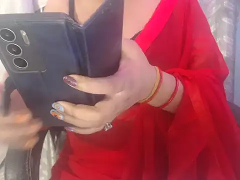 cute-priy online show from 10-05-25, 01:37