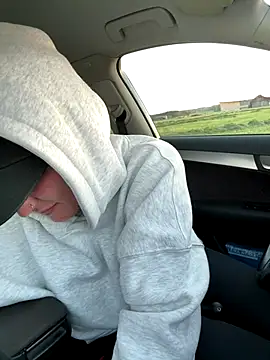 redNatified online show from 10-18-25, 04:19