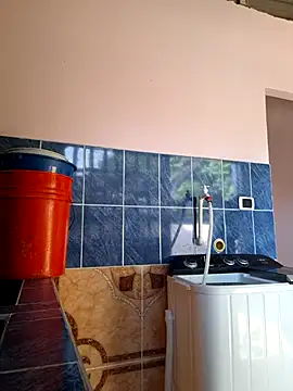 Snapshot of sexy-latin10 chatting on 10-24-25, 08:38 sexy-latin10 online show from 10-24-25, 08:38