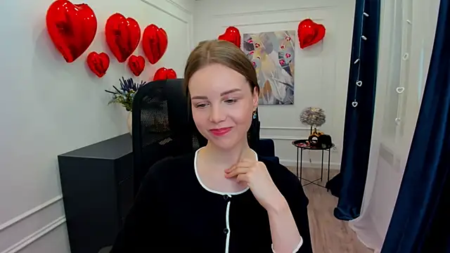 Snapshot of MileyWings chatting on 02-07-26, 11:47 MileyWings online show from 02-07-26, 11:47