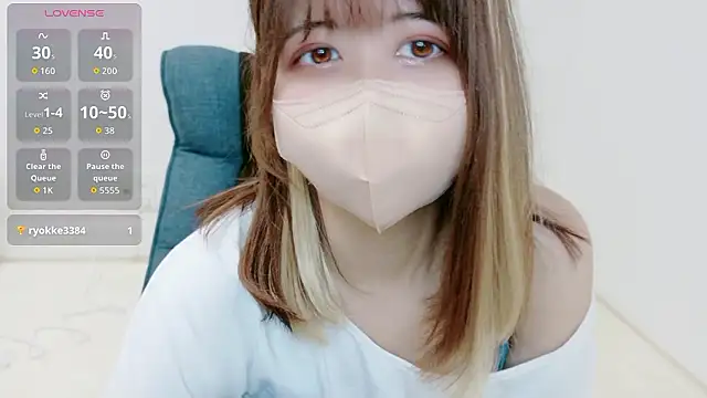MoMoka jp online show from 04-30-26, 11:49