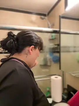 ThicBunz online show from 11-22-25, 04:06