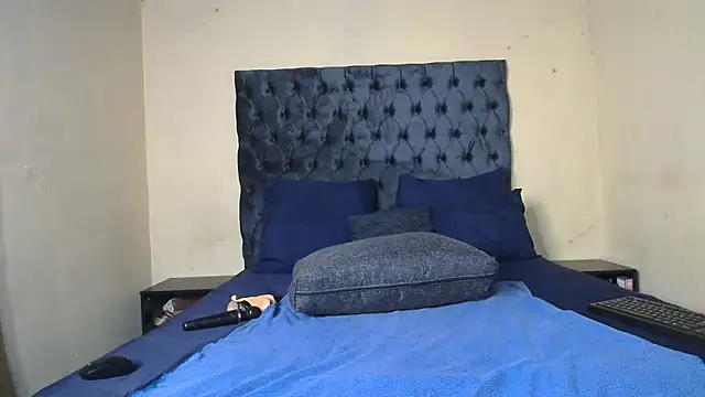 CANDY-X-LOVE-xx online show from 10-21-25, 06:52