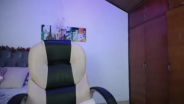 Snapshot of Alheli_16 chatting on 12-28-24, 11:52 Alheli 16 online show from 12-28-24, 11:52