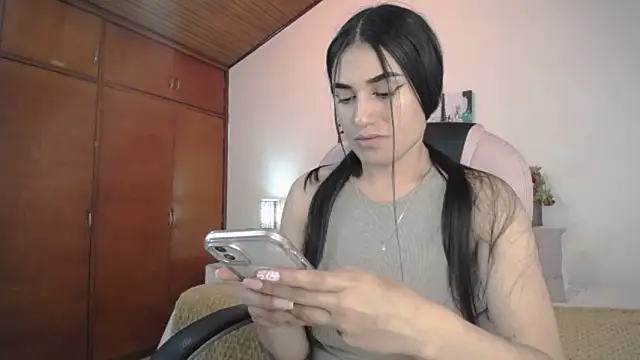 Snapshot of Alheli_16 chatting on 03-21-25, 12:28 Alheli 16 online show from 03-21-25, 12:28