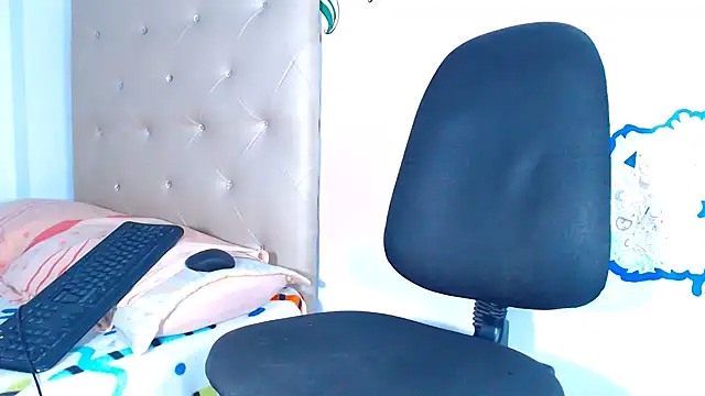 Megaanfox online show from 02-06-25, 10:32