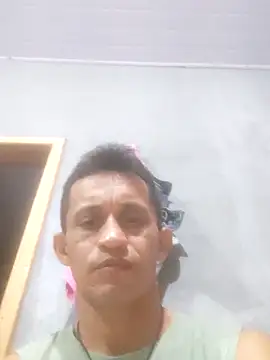 Snapshot of dotado20robson chatting on 11-20-25, 01:06 dotado20robson online show from 11-20-25, 01:06