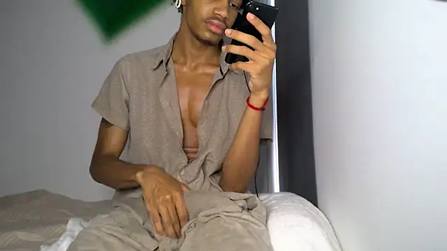 Skinnyblackman online show from 03-17-26, 02:20