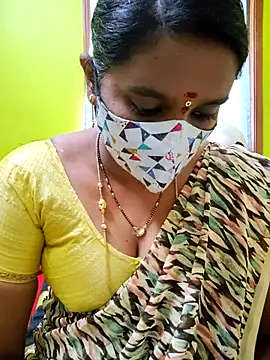 Snapshot of anisha91 chatting on 12-22-25, 05:48 anisha91 online show from 12-22-25, 05:48