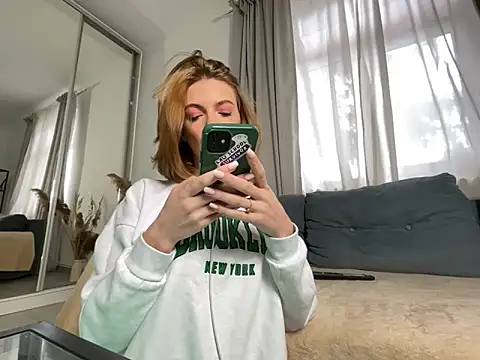 Kat kate online show from 02-11-25, 12:48