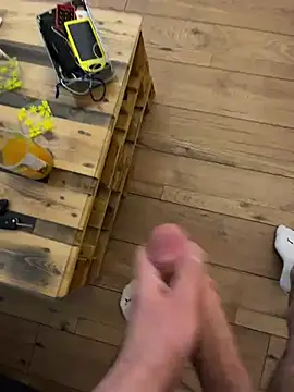 Bick dick1997 online show from 03-02-25, 08:07