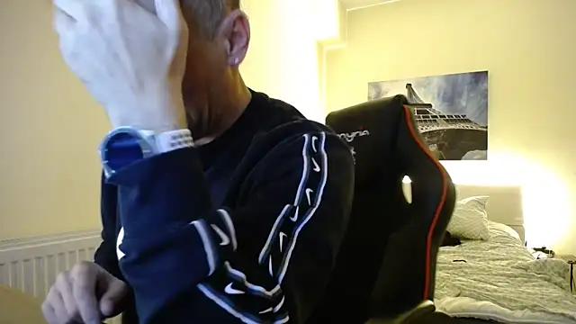 amydamarw online show from 04-11-26, 08:13