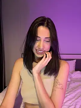 Snapshot of Sophiehii chatting on 01-27-25, 11:11 Sophiehii online show from 01-27-25, 11:11