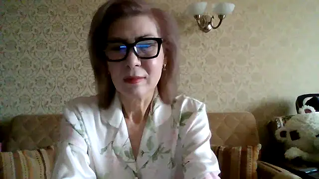 Elegant00Lady online show from 02-25-26, 04:22