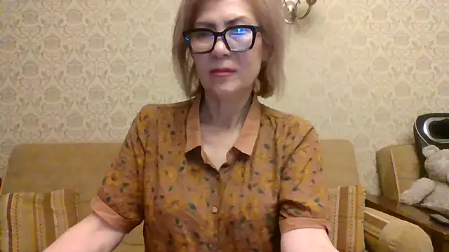 Snapshot of Elegant00Lady chatting on 06-25-26, 06:12 Elegant00Lady online show from 06-25-26, 06:12