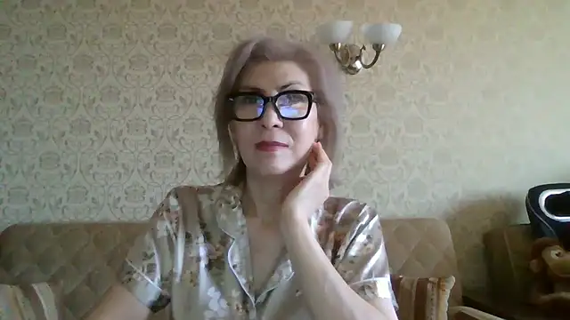 Snapshot of Elegant00Lady chatting on 07-12-26, 03:52 Elegant00Lady online show from 07-12-26, 03:52