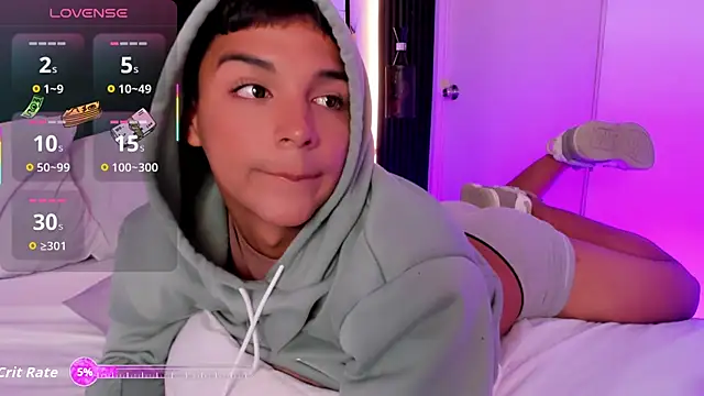 Snapshot of Seductivo_jr chatting on 11-06-25, 10:32 Seductivo jr online show from 11-06-25, 10:32