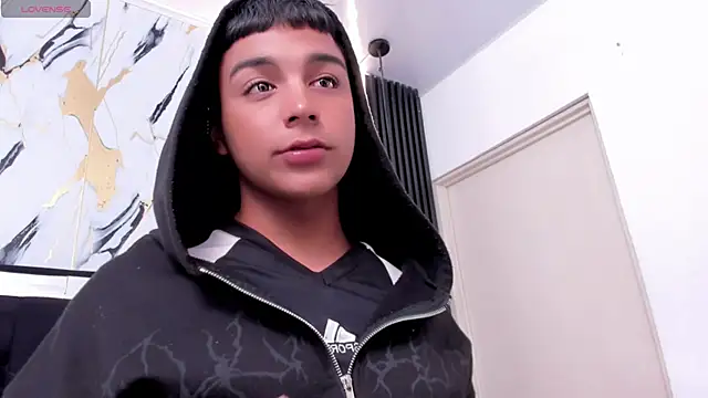 Seductivo jr online show from 12-05-25, 04:21