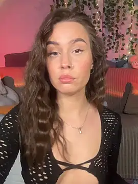 Snapshot of MiaNell chatting on 01-21-25, 12:25 MiaNell online show from 01-21-25, 12:25