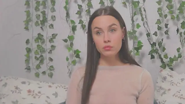 Snapshot of MiaNell chatting on 03-04-25, 02:27 MiaNell online show from 03-04-25, 02:27