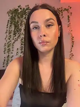 Snapshot of MiaNell chatting on 10-30-25, 09:59 MiaNell online show from 10-30-25, 09:59