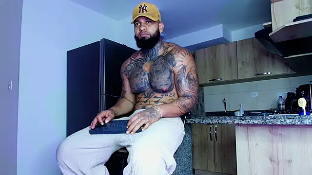 Snapshot of zaiin_diesel chatting on 09-15-25, 05:57 zaiin diesel online show from 09-15-25, 05:57