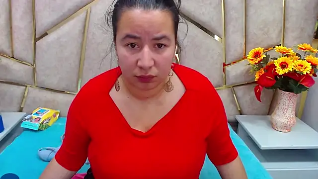 NaomyPrinces online show from 02-14-25, 01:29