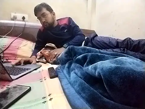 Snapshot of bigvorn6 chatting on 11-20-25, 02:17 bigvorn6 online show from 11-20-25, 02:17