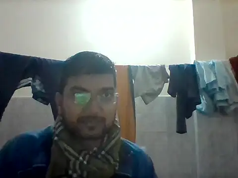 Snapshot of bigvorn6 chatting on 12-16-25, 03:39 bigvorn6 online show from 12-16-25, 03:39