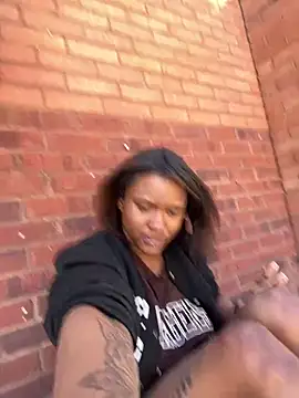 Snapshot of PrettyGal_Tingz chatting on 03-10-25, 09:29 PrettyGal Tingz online show from 03-10-25, 09:29