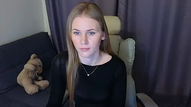 Snapshot of IsabelAllen chatting on 12-03-24, 06:04 IsabelAllen online show from 12-03-24, 06:04