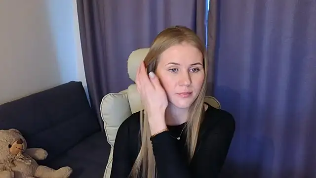 Snapshot of IsabelAllen chatting on 12-03-24, 09:44 IsabelAllen online show from 12-03-24, 09:44