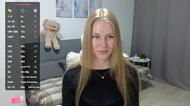 Snapshot of IsabelAllen chatting on 01-09-26, 11:35 IsabelAllen online show from 01-09-26, 11:35