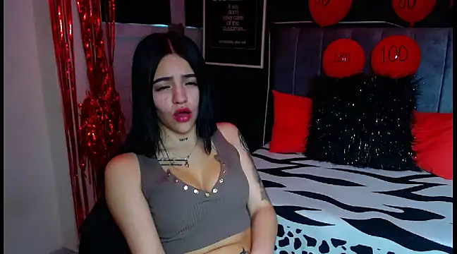 Violettasquirt online show from 03-03-25, 06:55