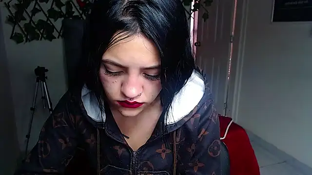 Violettasquirt online show from 05-30-26, 01:08