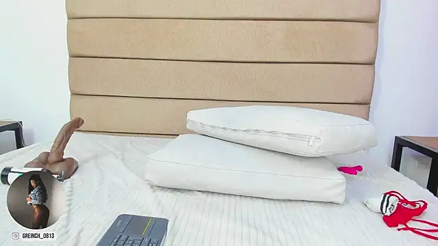 Snapshot of sally_rosses chatting on 11-10-25, 03:44 sally rosses online show from 11-10-25, 03:44